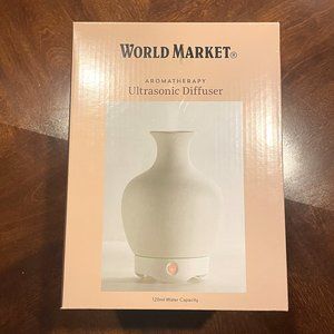 NWOT Aromatherapy Ultrasonic Diffuser